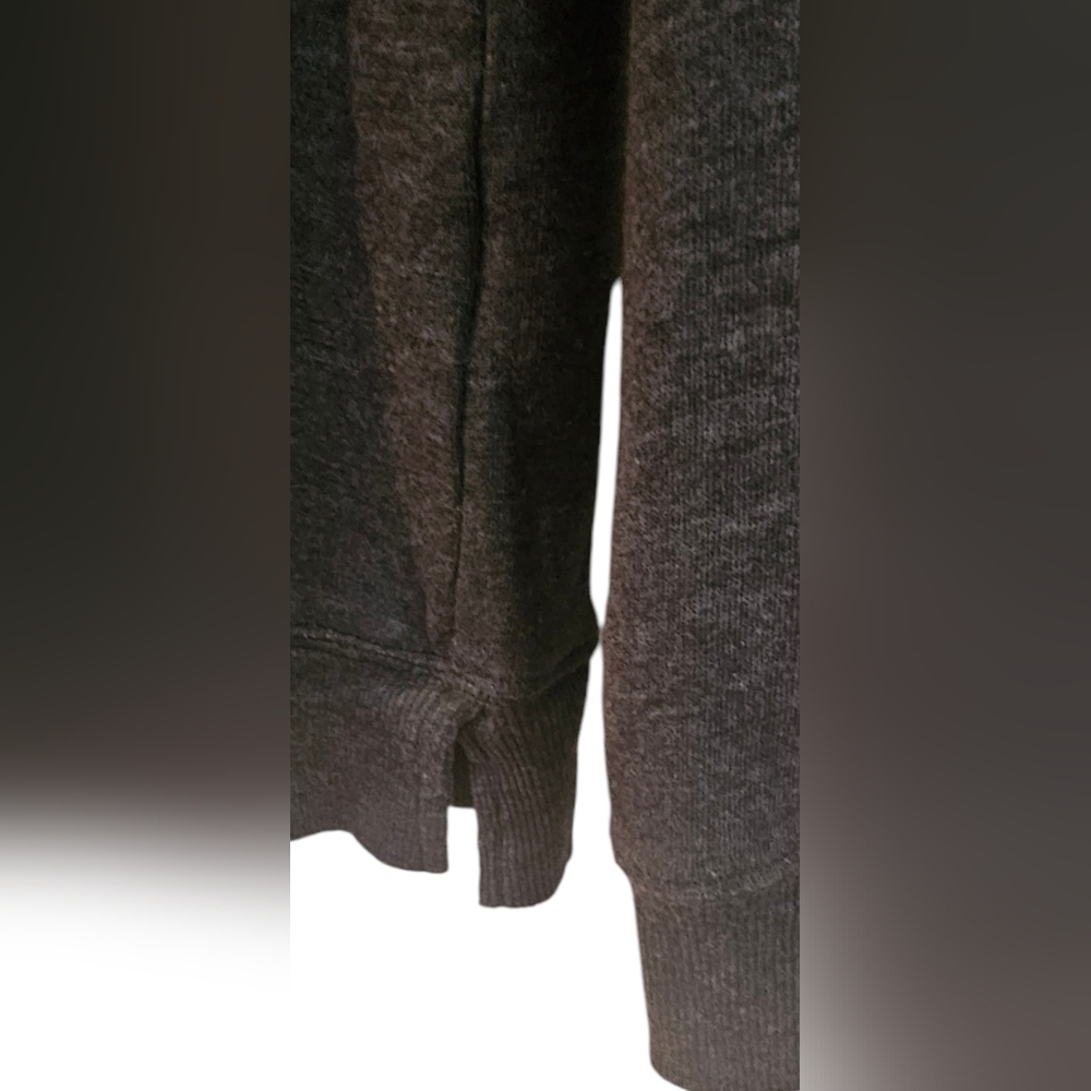 Maurice's - Women's Large Crewneck Sweatshirt​​​​ - Picture 5 of 9